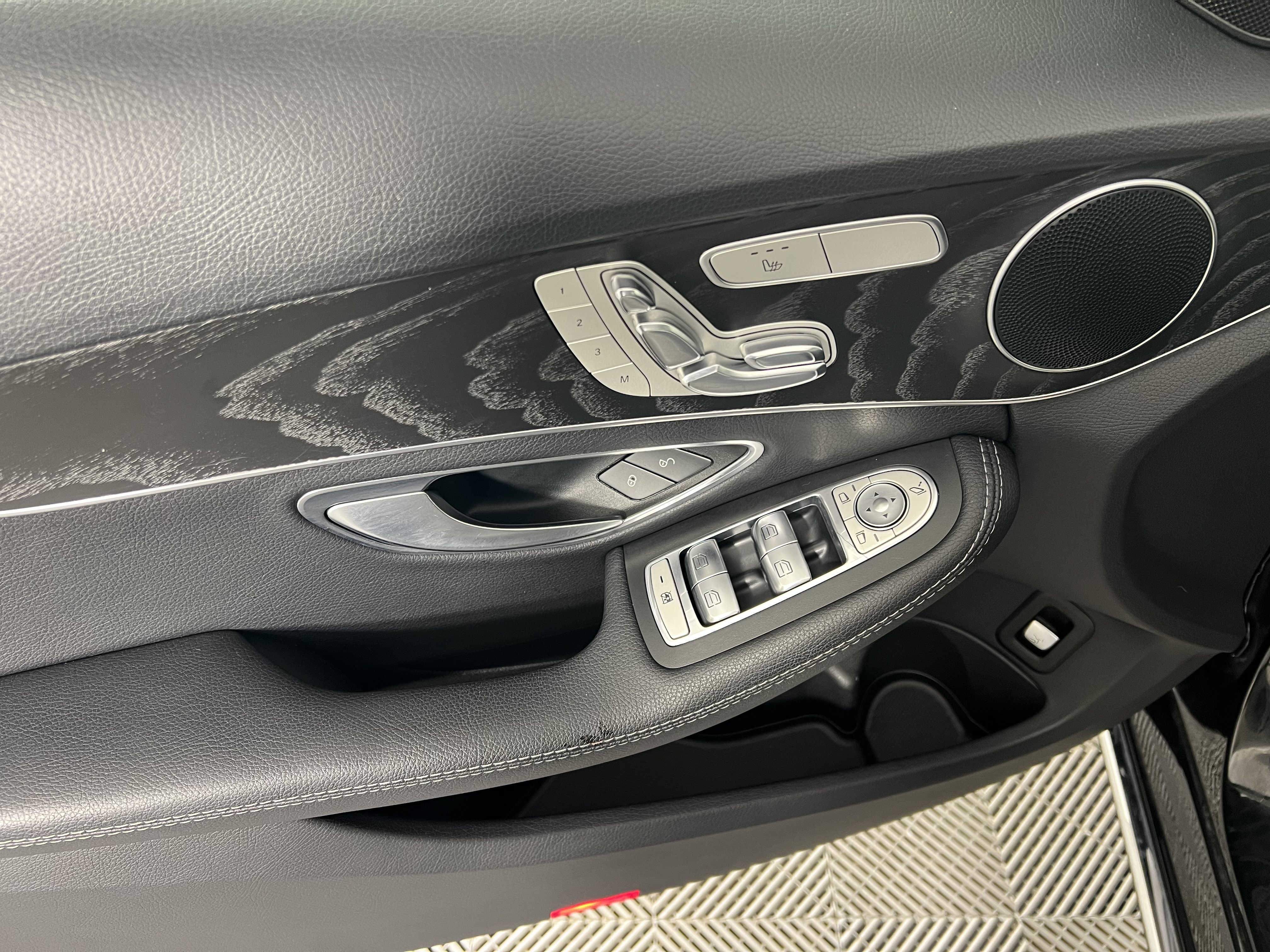 Used 2017 Mercedes-Benz C 300 4MATIC Sedan image 18