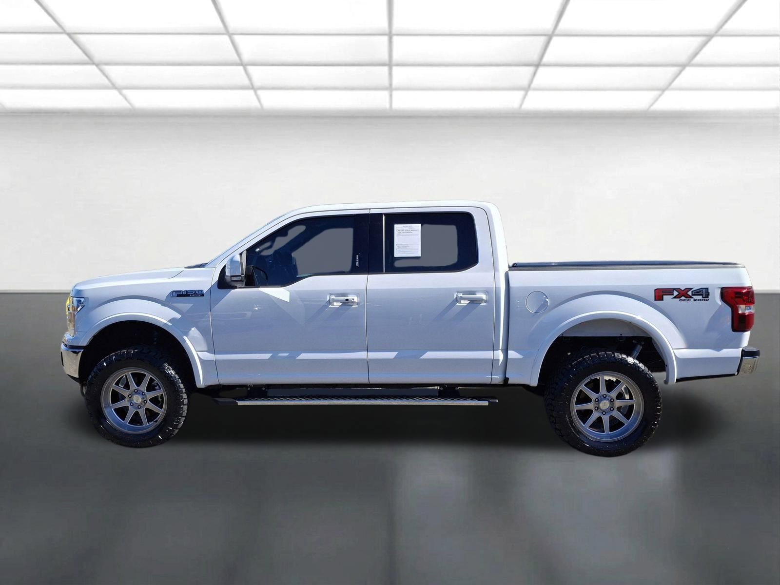 Used 2019 Ford F150 Lariat w/ Trailer Tow Package image 8