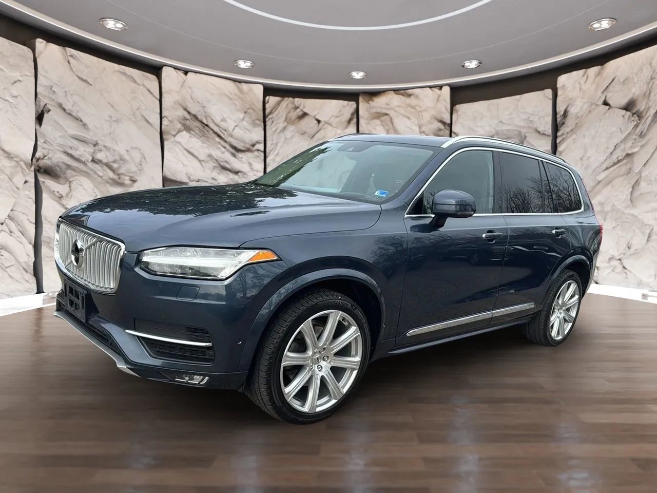 Used 2019 Volvo XC90 T6 Inscription w/ Advanced Package image 1
