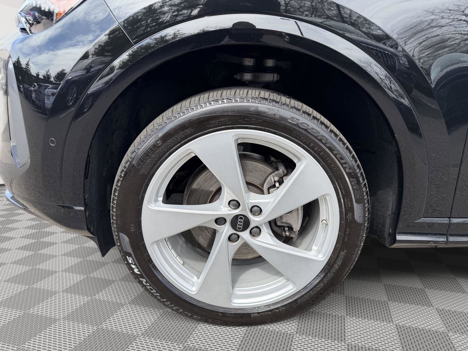 Used 2025 Audi Q5 Premium Plus w/ Premium Plus image 7