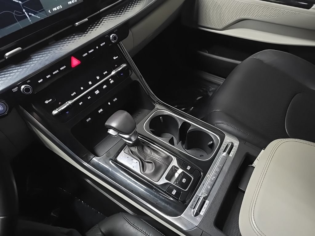 Used 2022 Kia Carnival SX Prestige FWD image 28