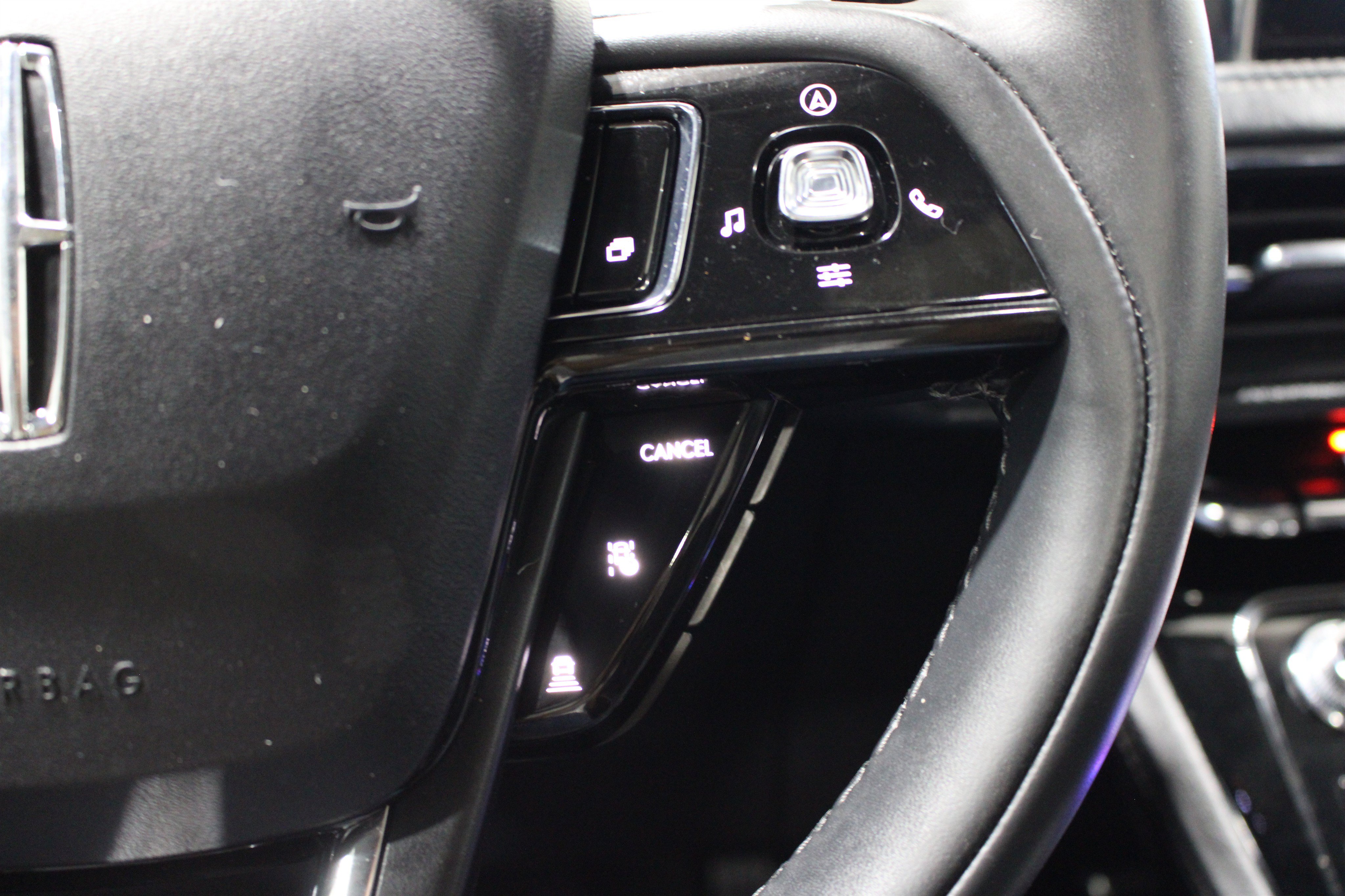 Certified 2022 Lincoln Corsair AWD w/ Premium Package image 12