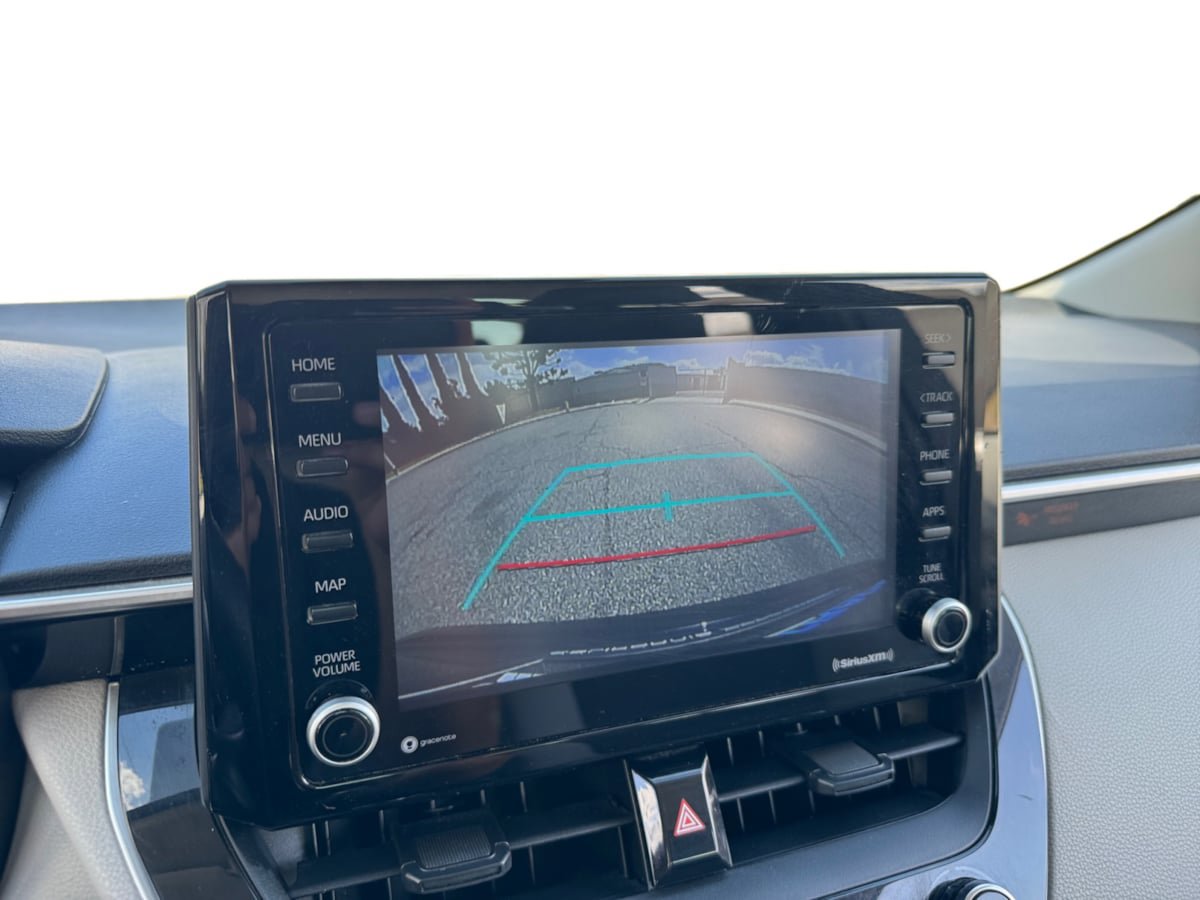 Used 2022 Toyota Corolla LE FWD image 12