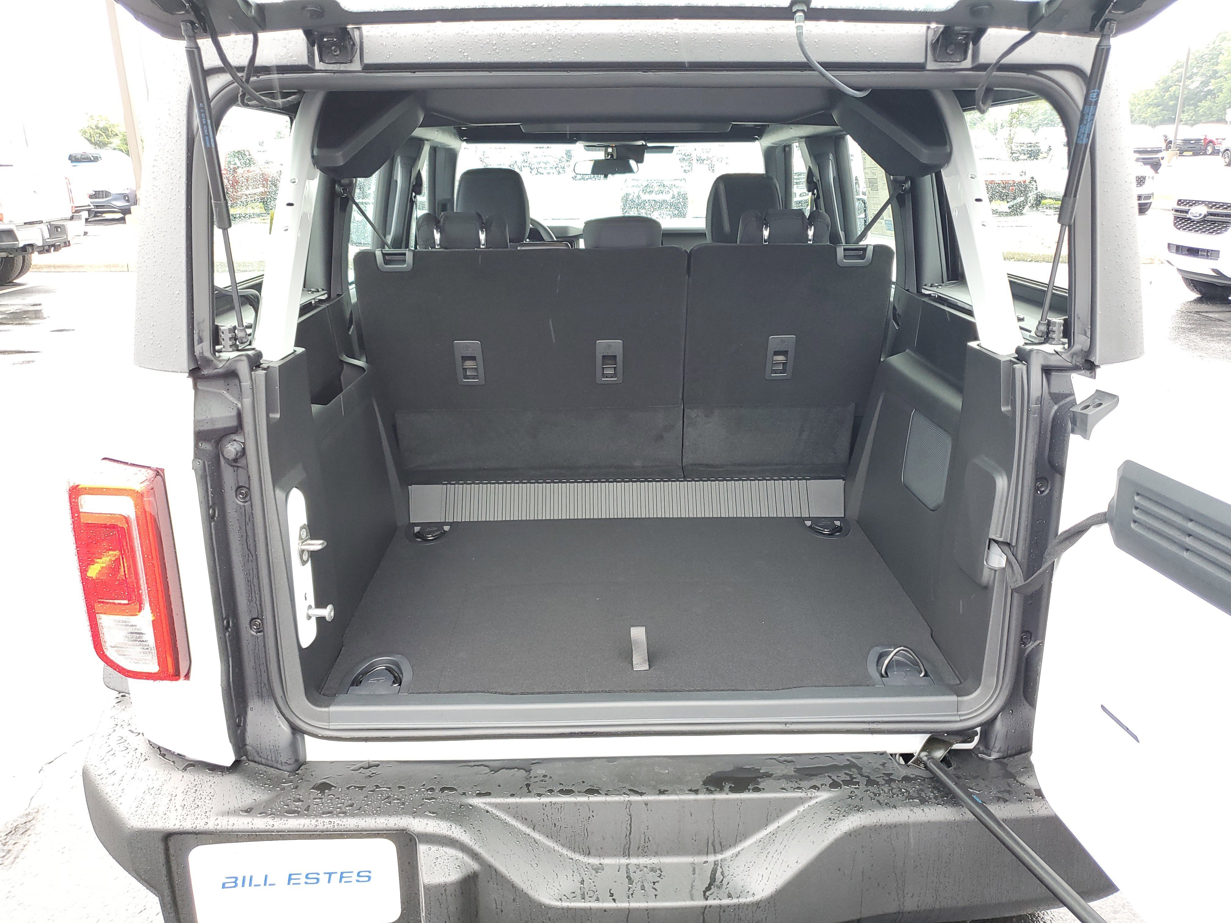 New 2025 Ford Bronco Base image 9