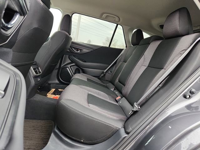 Certified 2025 Subaru Outback Premium AWD/4WD image 9