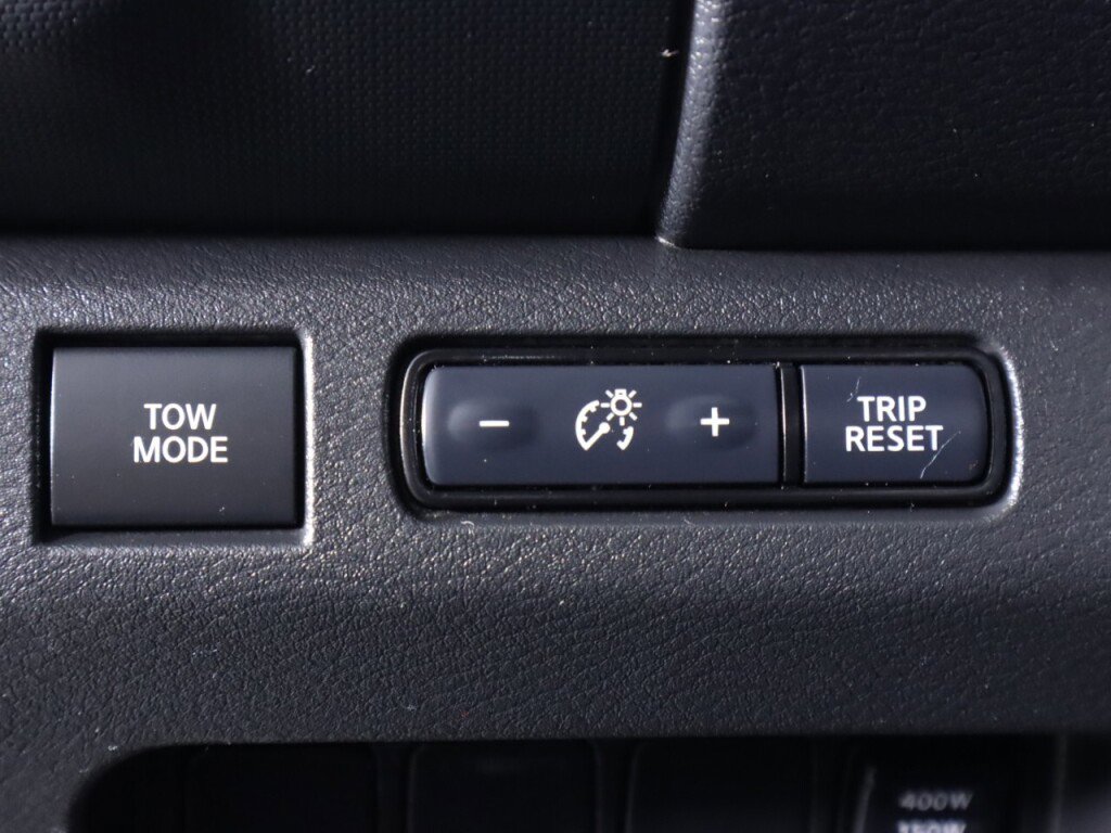 Used 2023 Nissan Frontier SV AWD/4WD image 10