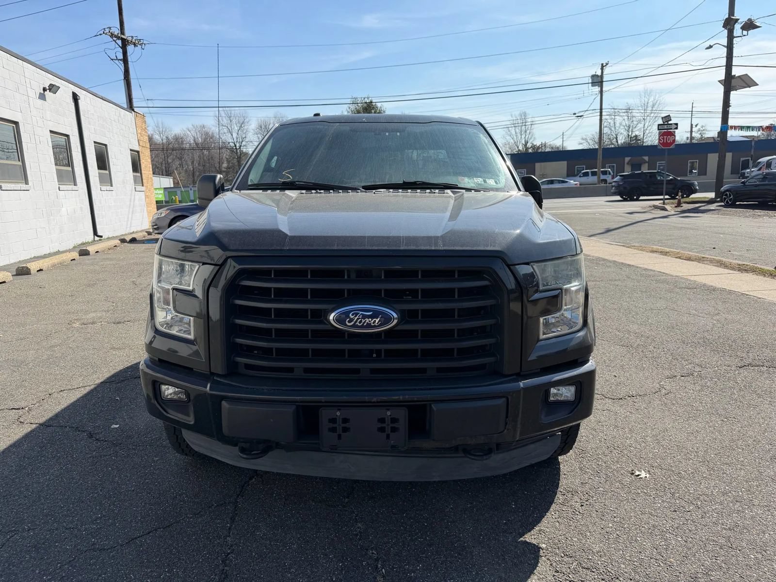 Used 2015 Ford F150 XLT w/ Equipment Group 302A Luxury AWD/4WD image 2