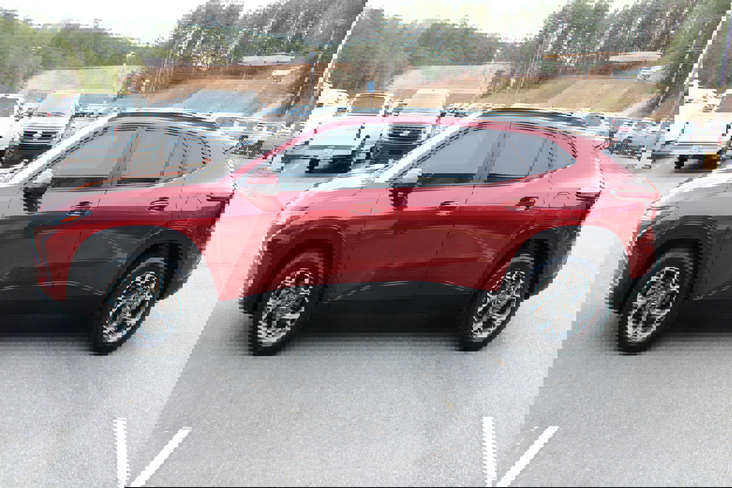 Used 2025 Chevrolet Trax LT w/ LT Convenience Package image 6