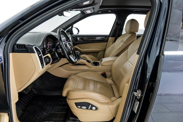 Used 2019 Porsche Cayenne AWD/4WD image 28