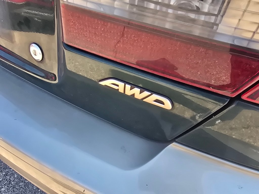 Used 2000 Subaru Outback Limited AWD/4WD image 11