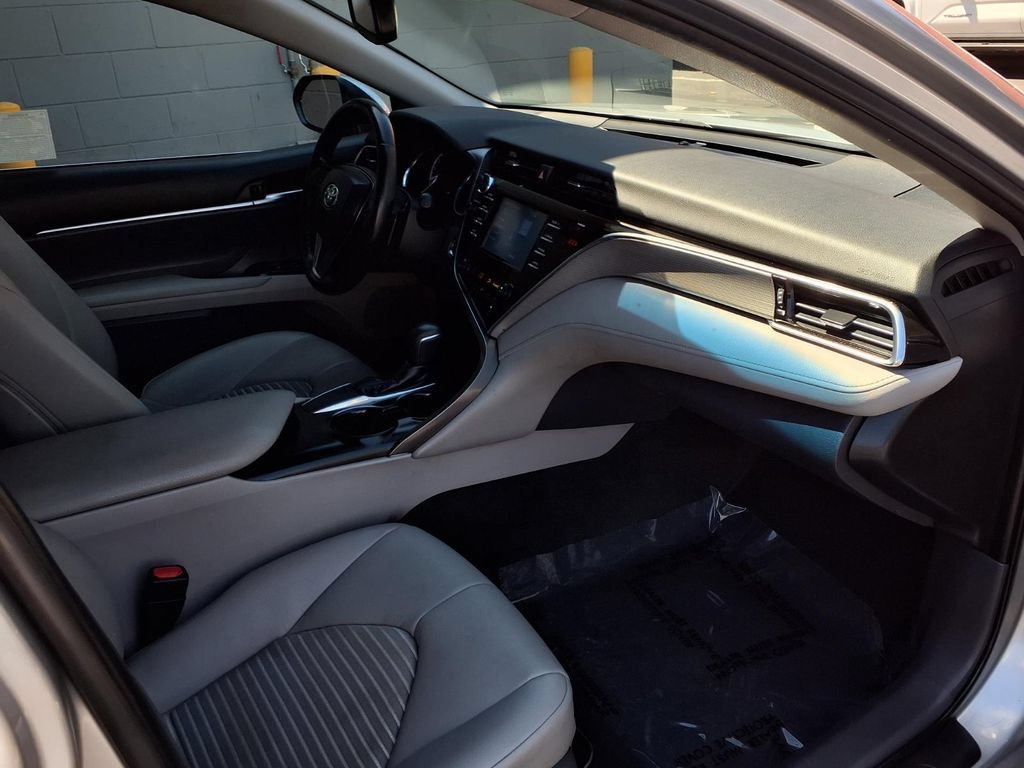 Certified 2018 Toyota Camry SE w/ Convenience Package FWD image 35