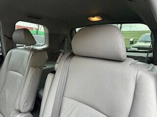 Used 2010 Toyota Highlander Limited image 17
