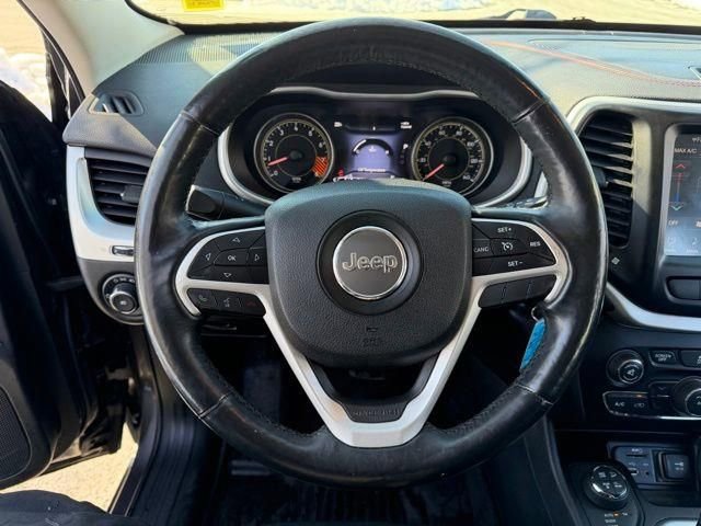 Used 2014 Jeep Cherokee Trailhawk w/ Leather Interior Group image 32