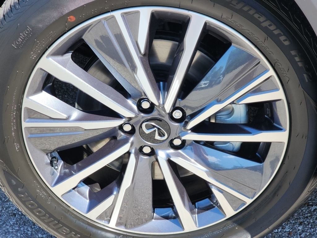 New 2026 INFINITI QX60 Luxe w/ Family Package image 18
