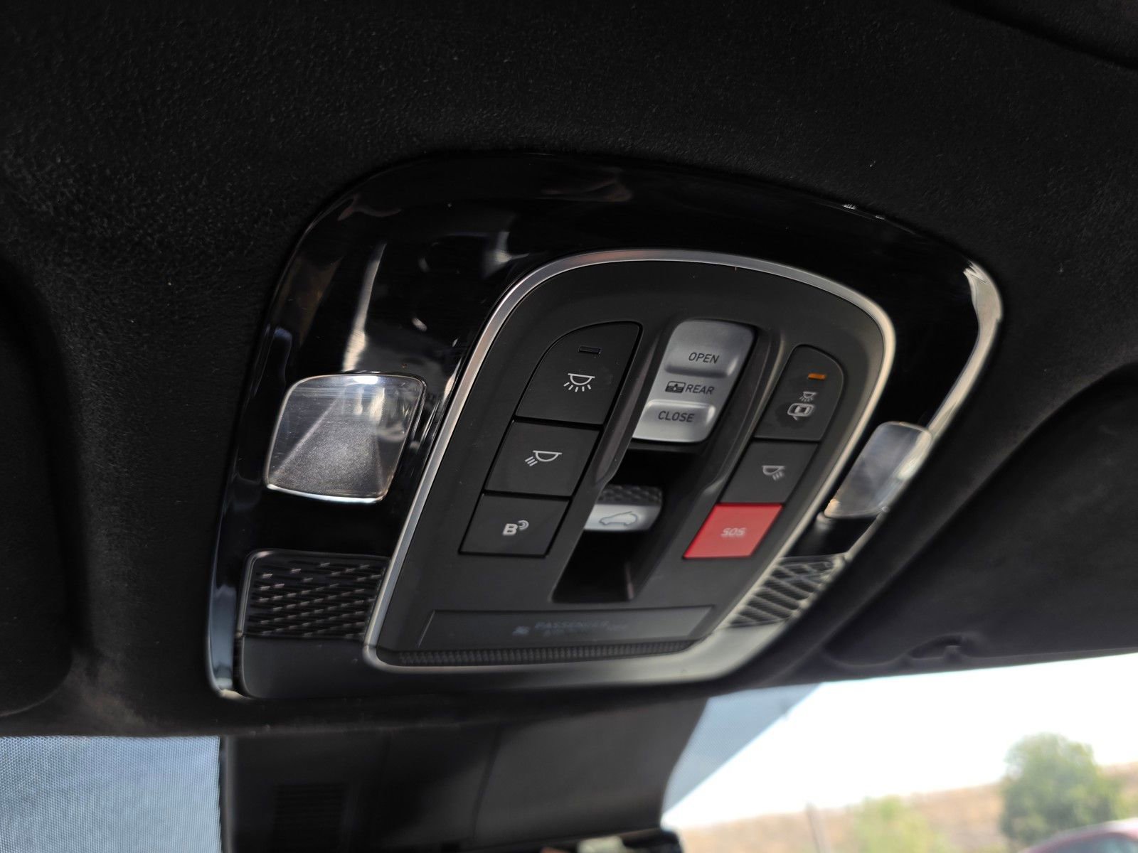 Used 2024 Hyundai Palisade Calligraphy image 28