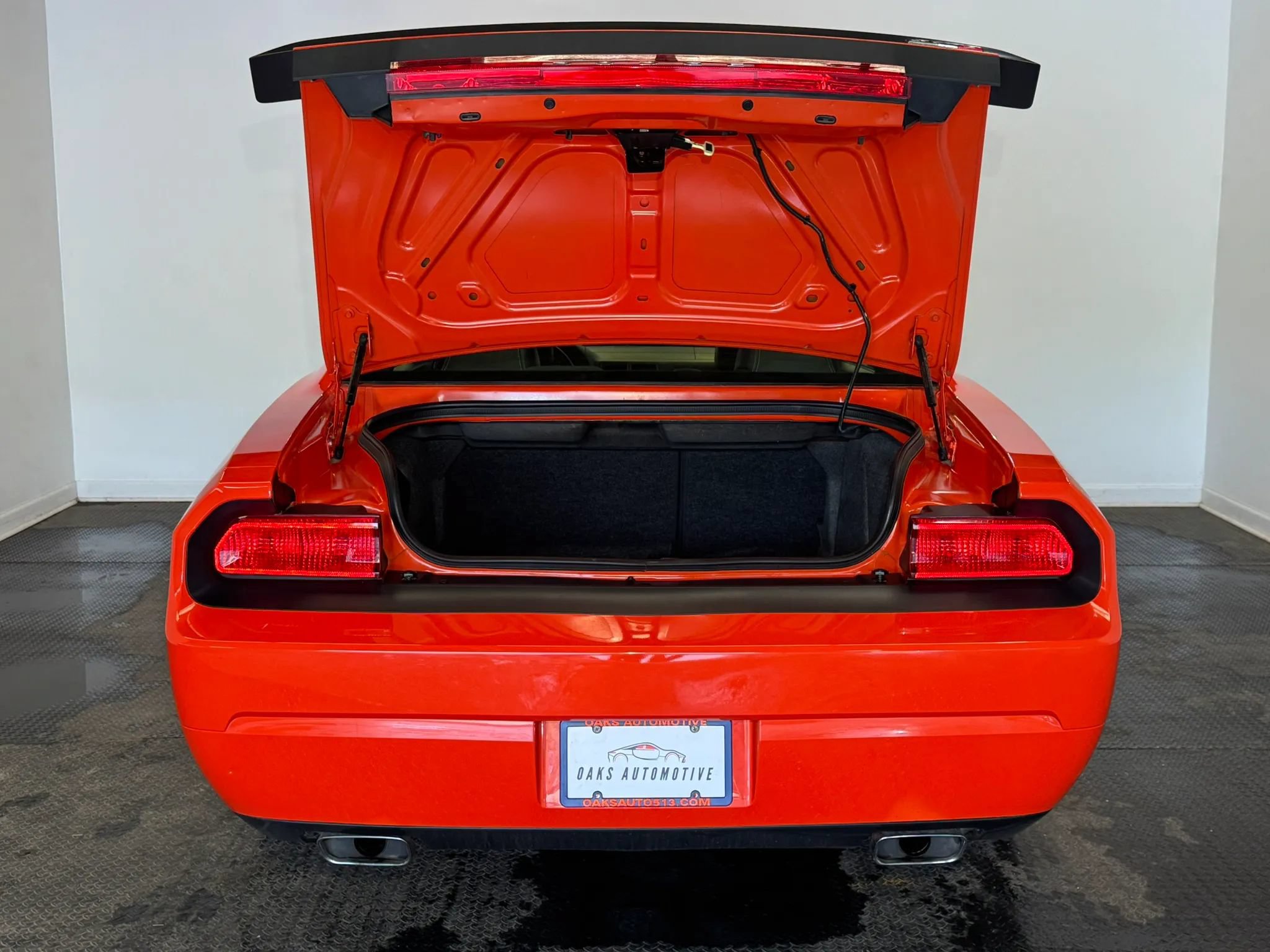 Used 2008 Dodge Challenger SRT8 RWD image 24