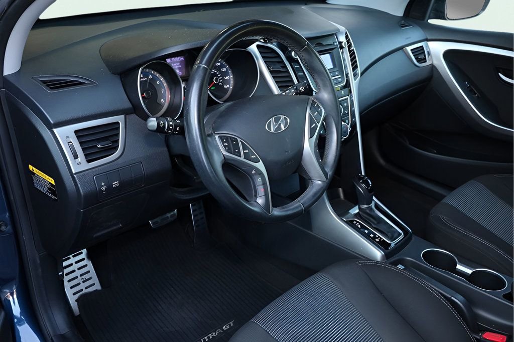 Used 2016 Hyundai Elantra GT w/ Option Group 02 image 18