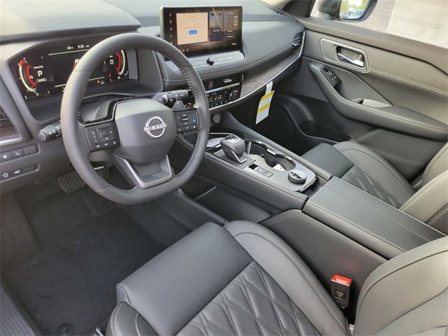 New 2026 Nissan Rogue Platinum image 13