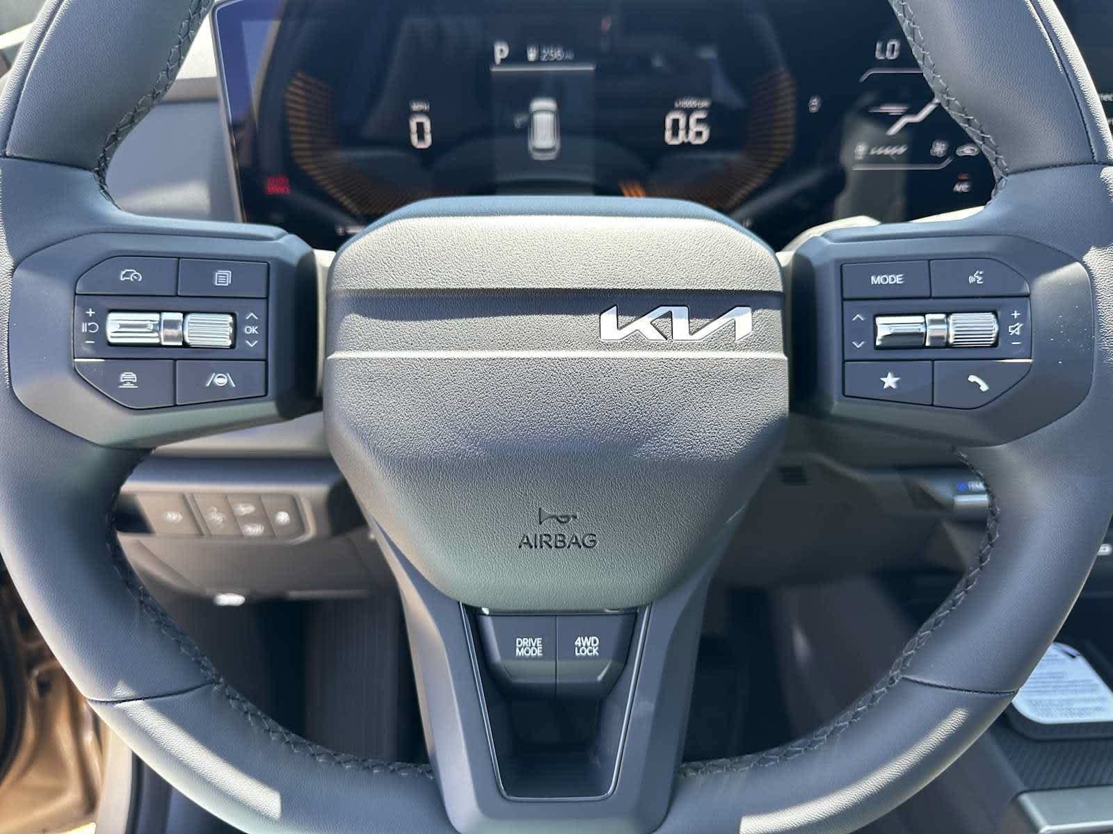 New 2027 Kia Seltos X-Line S w/ X-Line S Premium Package AWD/4WD image 17