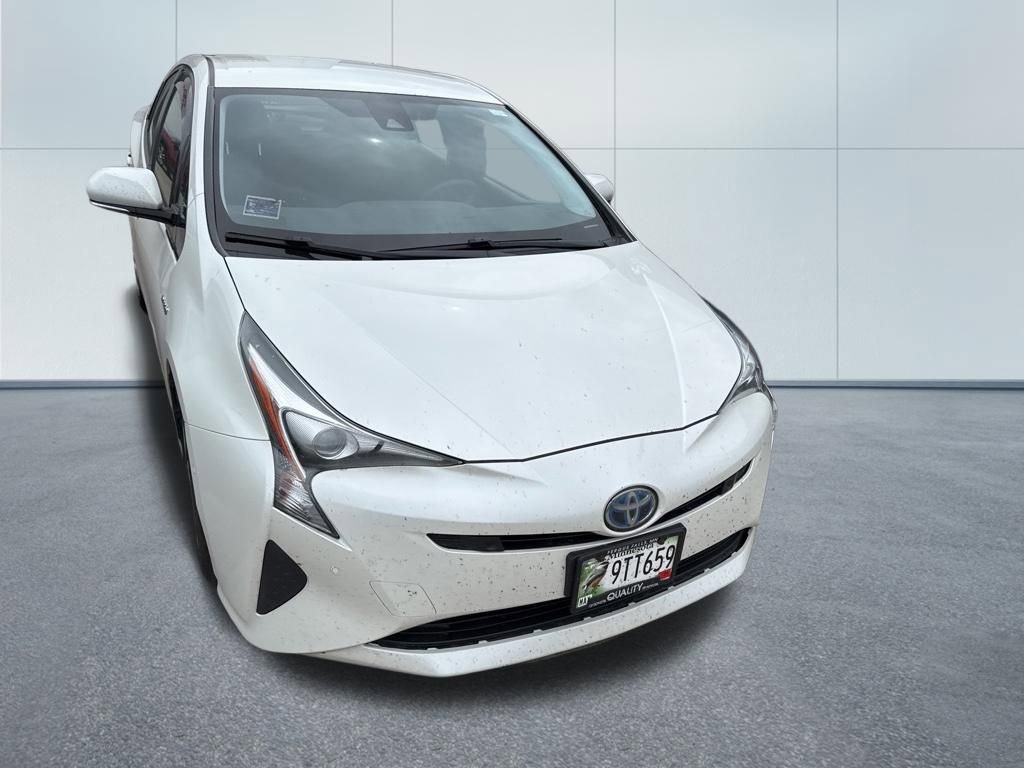 Used 2018 Toyota Prius Two w/ Prius Two Safety Plus Package FWD video 3