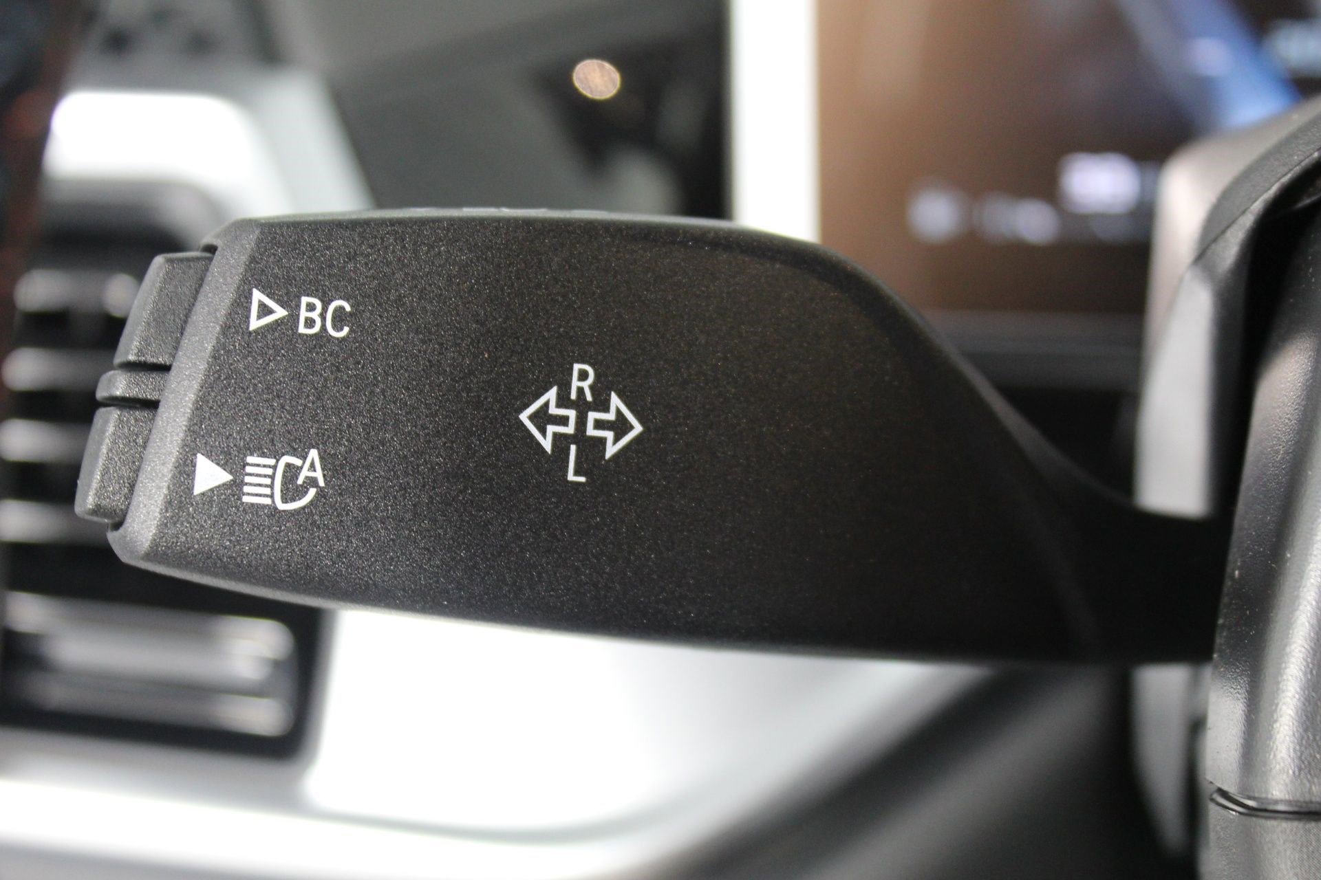 New 2026 BMW X7 M60i image 36