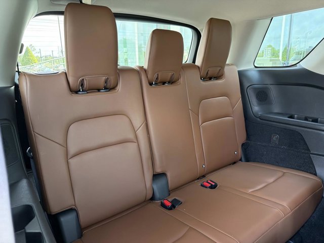 Used 2022 Nissan Pathfinder Platinum w/ Cargo Package AWD/4WD image 22