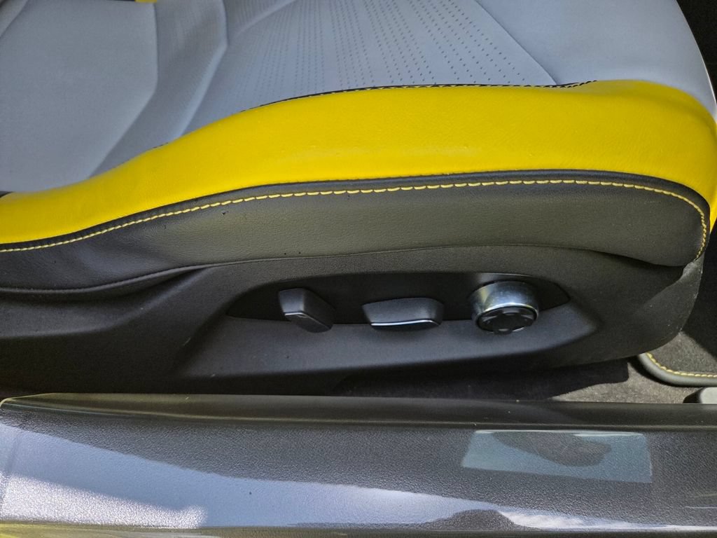 Used 2022 Chevrolet Corvette Stingray Premium Conv RWD image 14