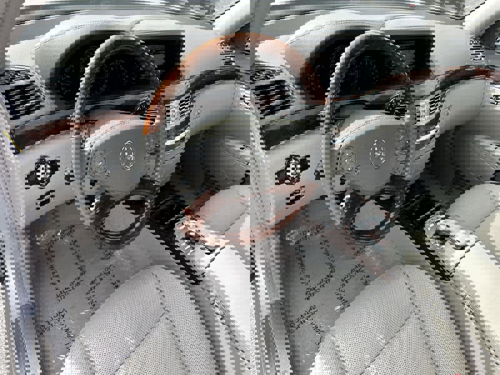 Used 2010 Mercedes-Benz S 550 image 2