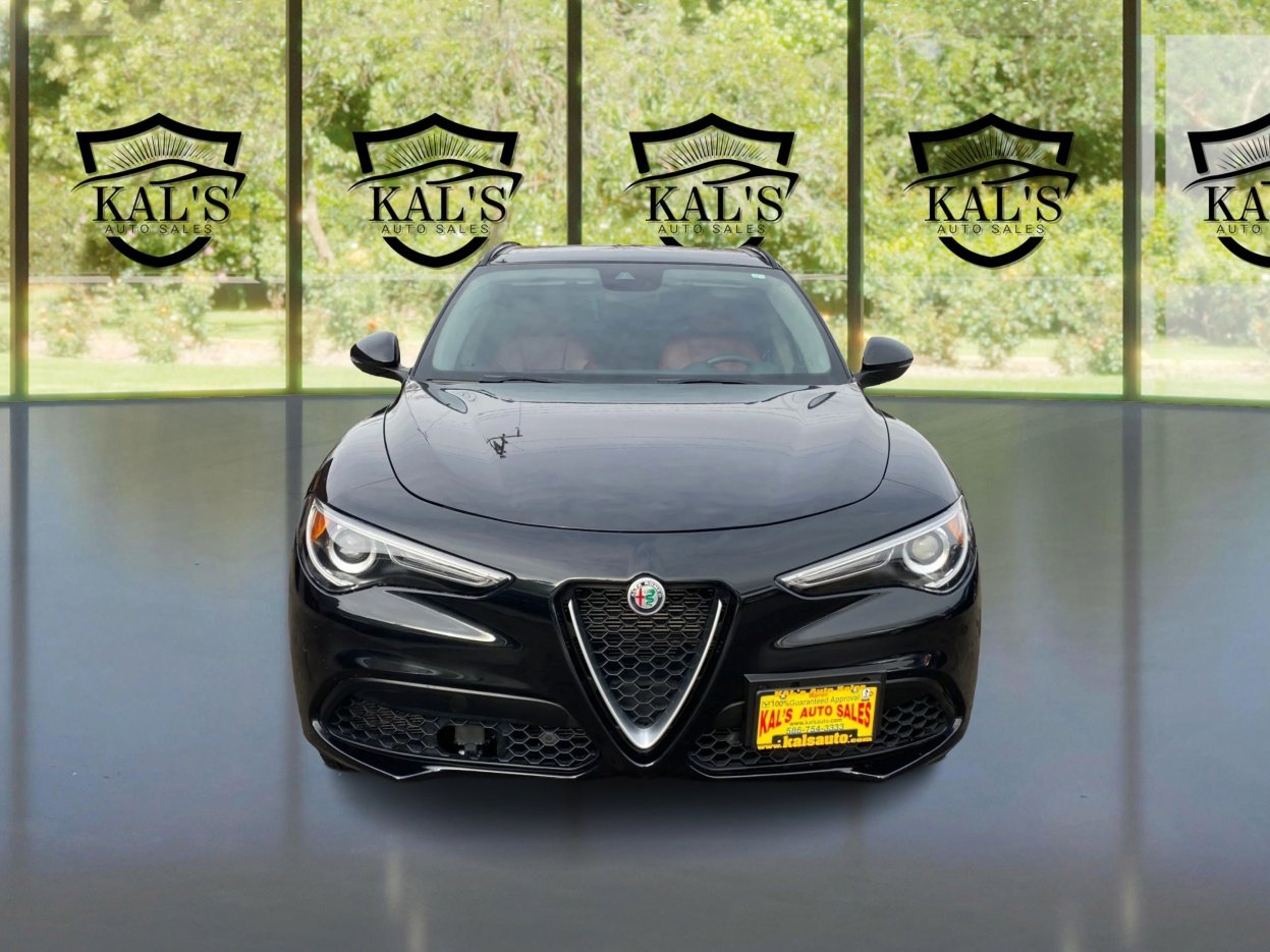 Used 2019 Alfa Romeo Stelvio Sport w/ Quick Order Package 22J Sport image 2
