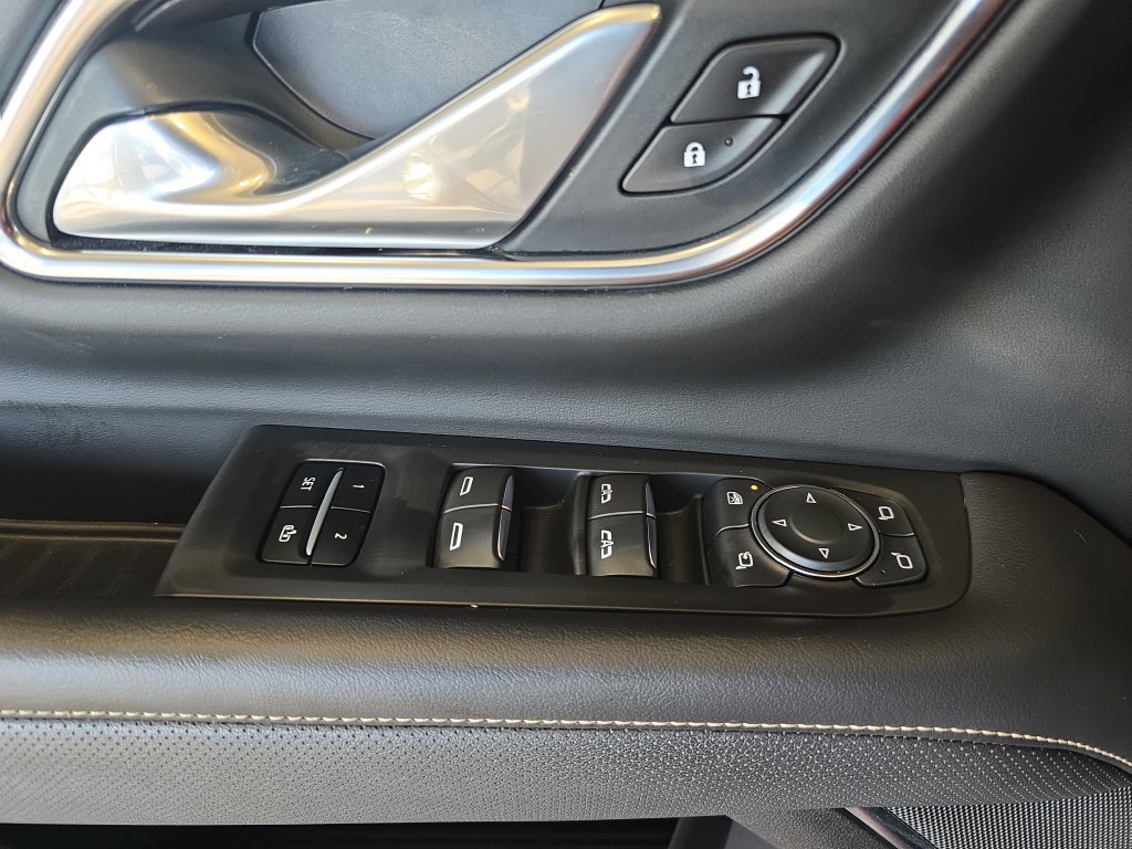Used 2021 Chevrolet Tahoe Premier AWD/4WD image 34