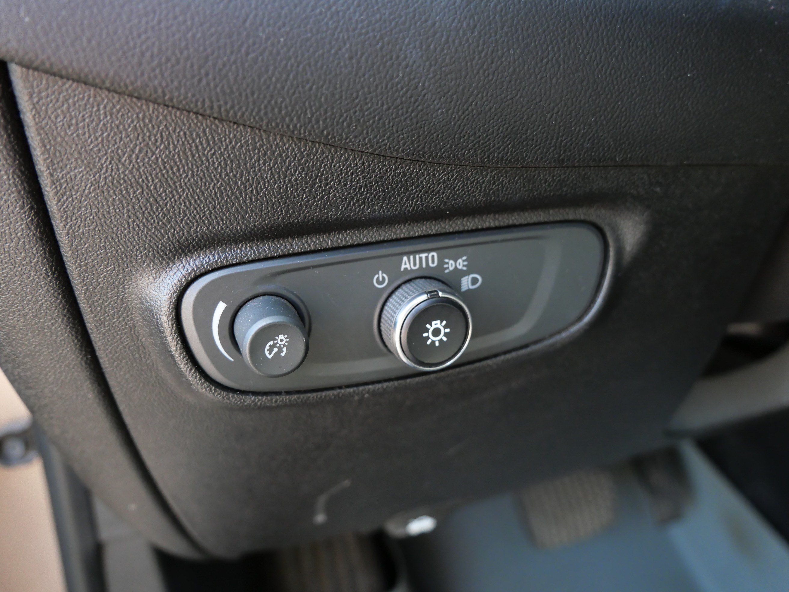 Used 2019 Chevrolet Equinox LT AWD/4WD image 23