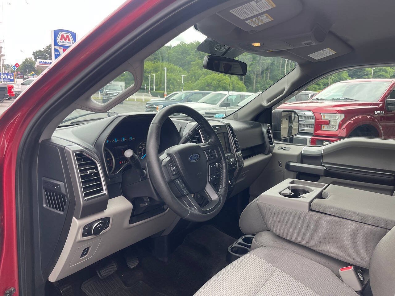 Used 2015 Ford F150 XLT w/ Equipment Group 302A Luxury AWD/4WD image 18