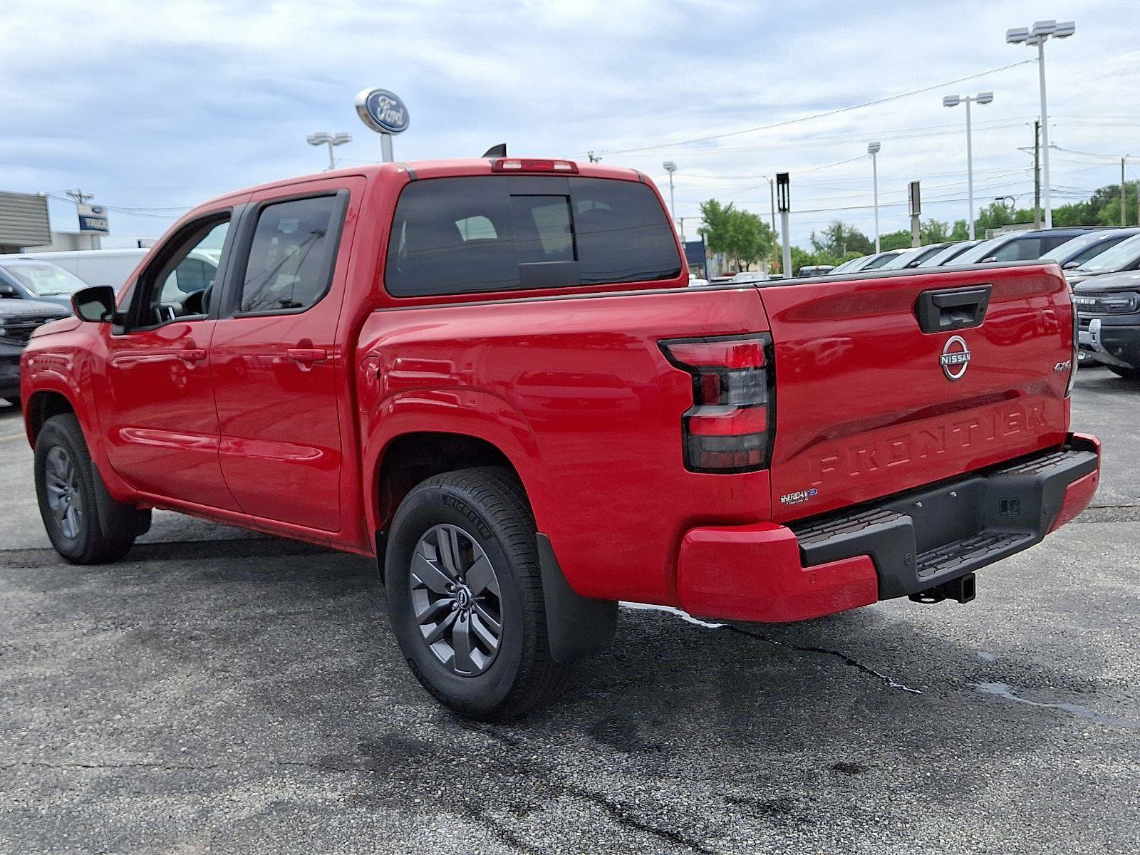 Used 2025 Nissan Frontier SV w/ SV Convenience Package AWD/4WD image 4