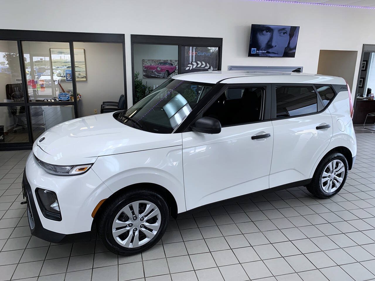 Used 2021 Kia Soul LX FWD image 3