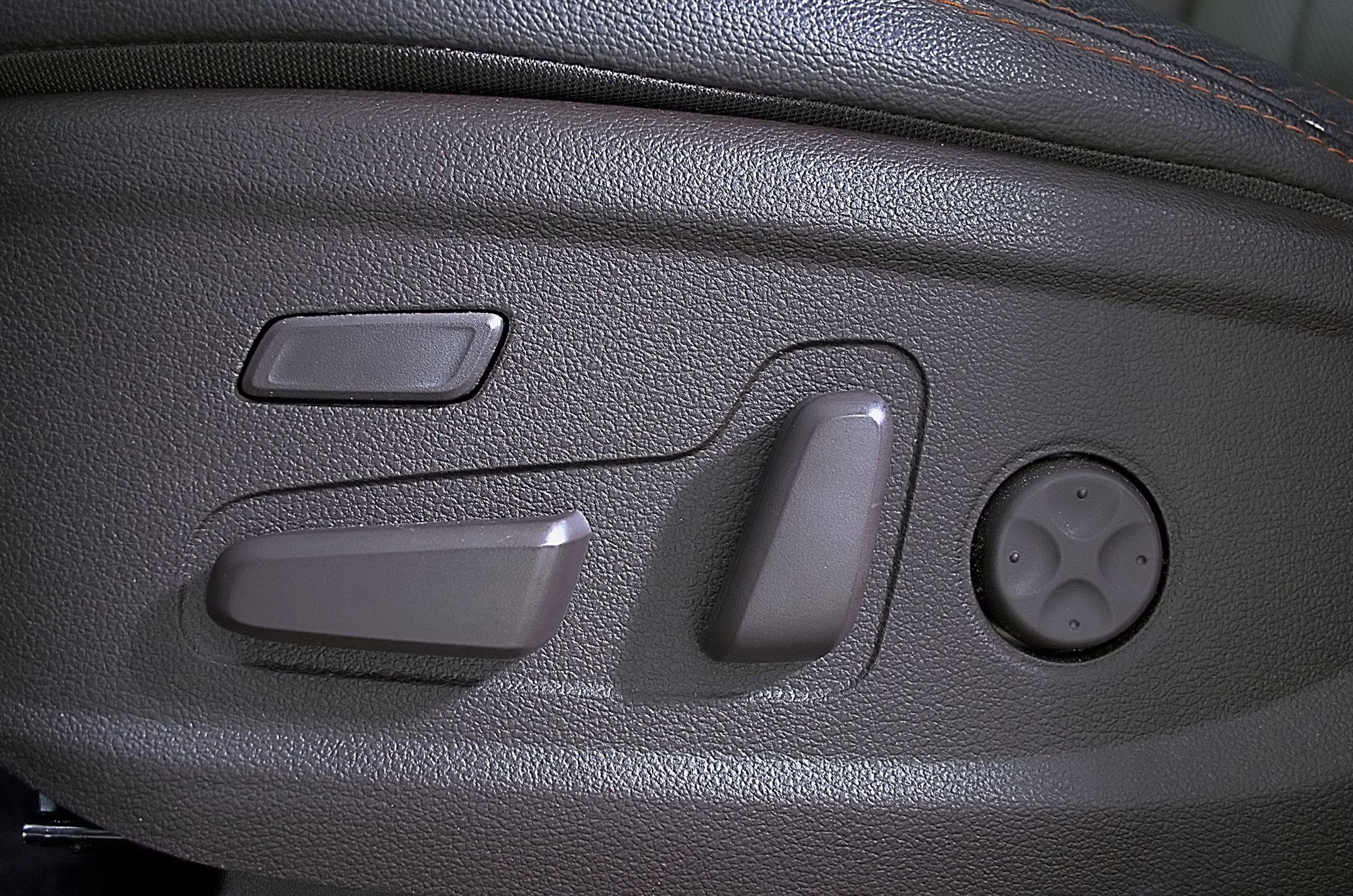 Used 2020 Hyundai Santa Fe Limited image 23