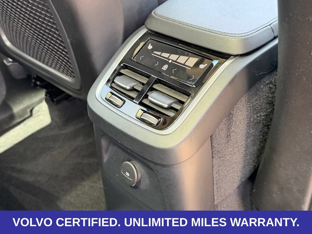 Certified 2023 Volvo XC90 T8 Plus w/ Protection Package Premier AWD/4WD image 28