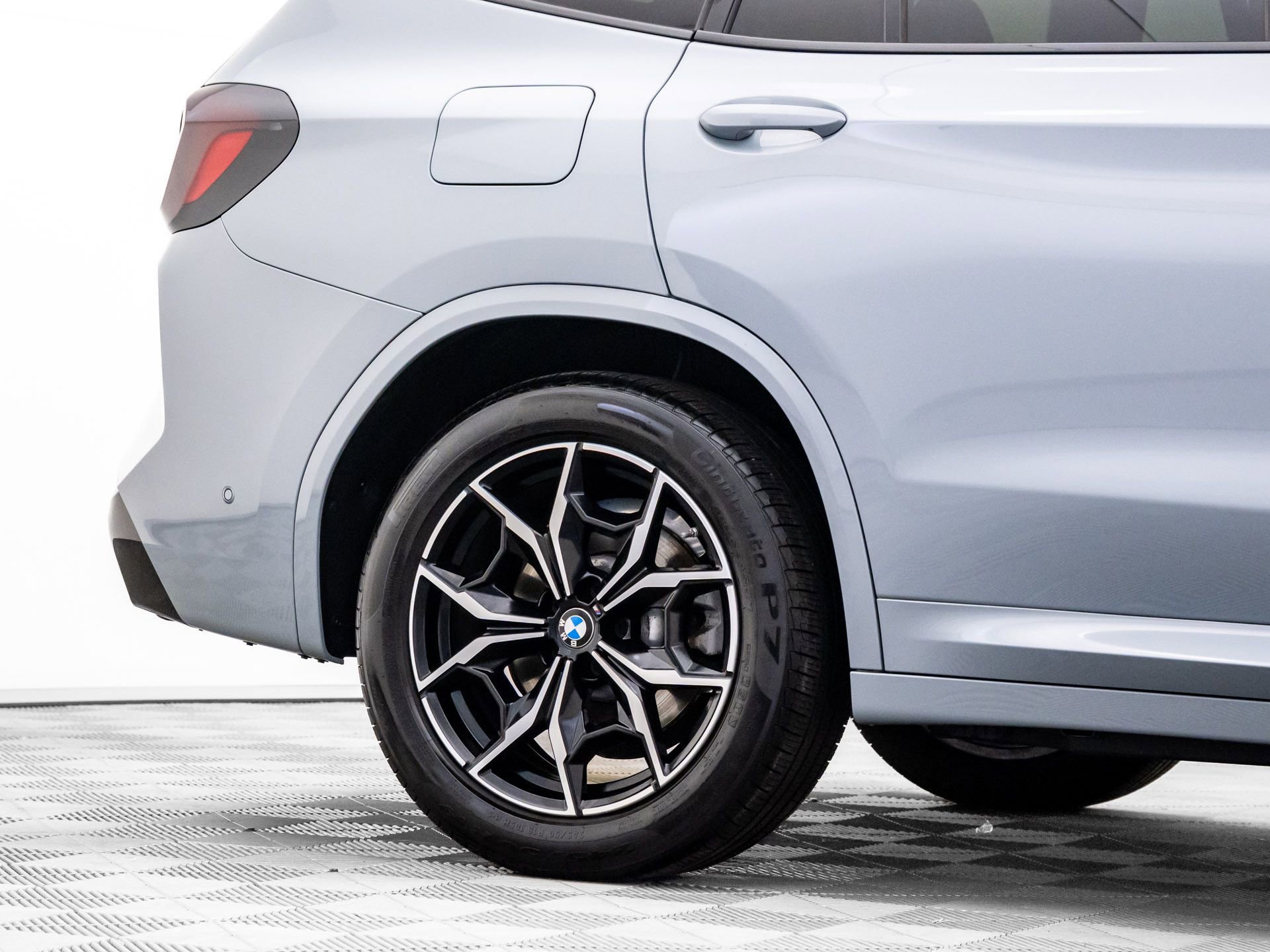 Certified 2024 BMW X3 xDrive30i w/ Premium Package w/ZPA image 34