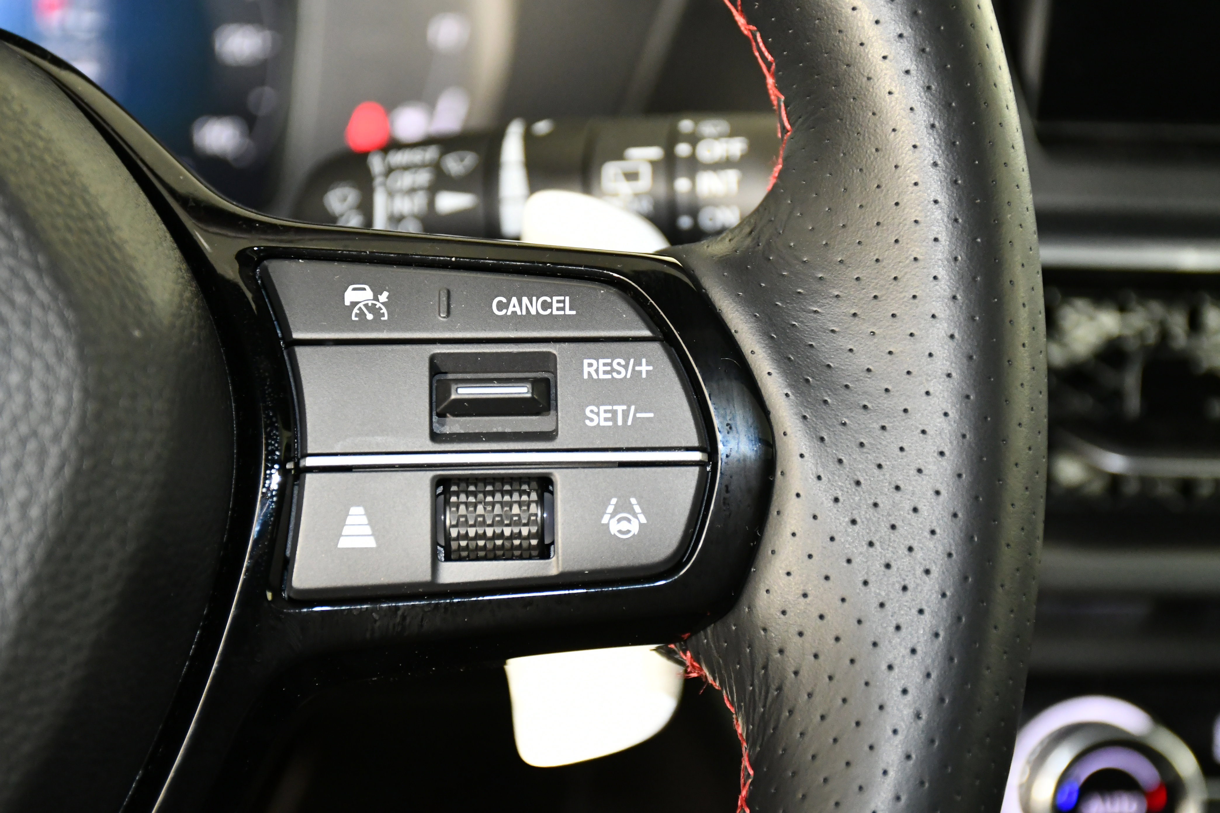 Certified 2025 Acura ADX A-Spec image 21