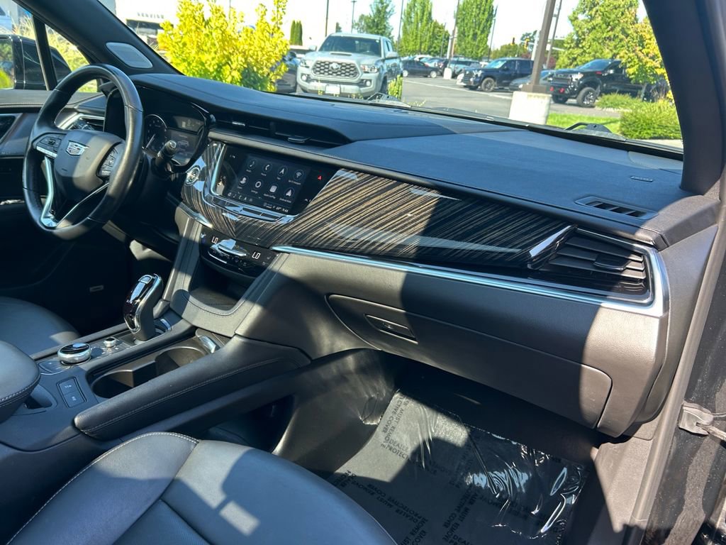 Used 2024 Cadillac XT6 Premium Luxury image 27