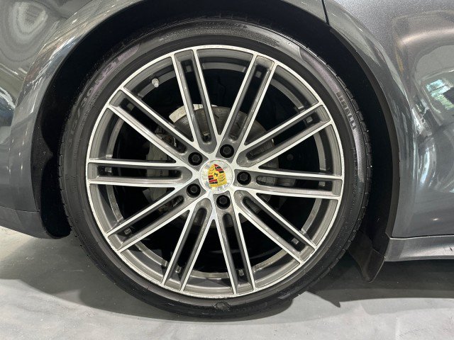 Used 2017 Porsche Panamera 4S AWD/4WD image 8