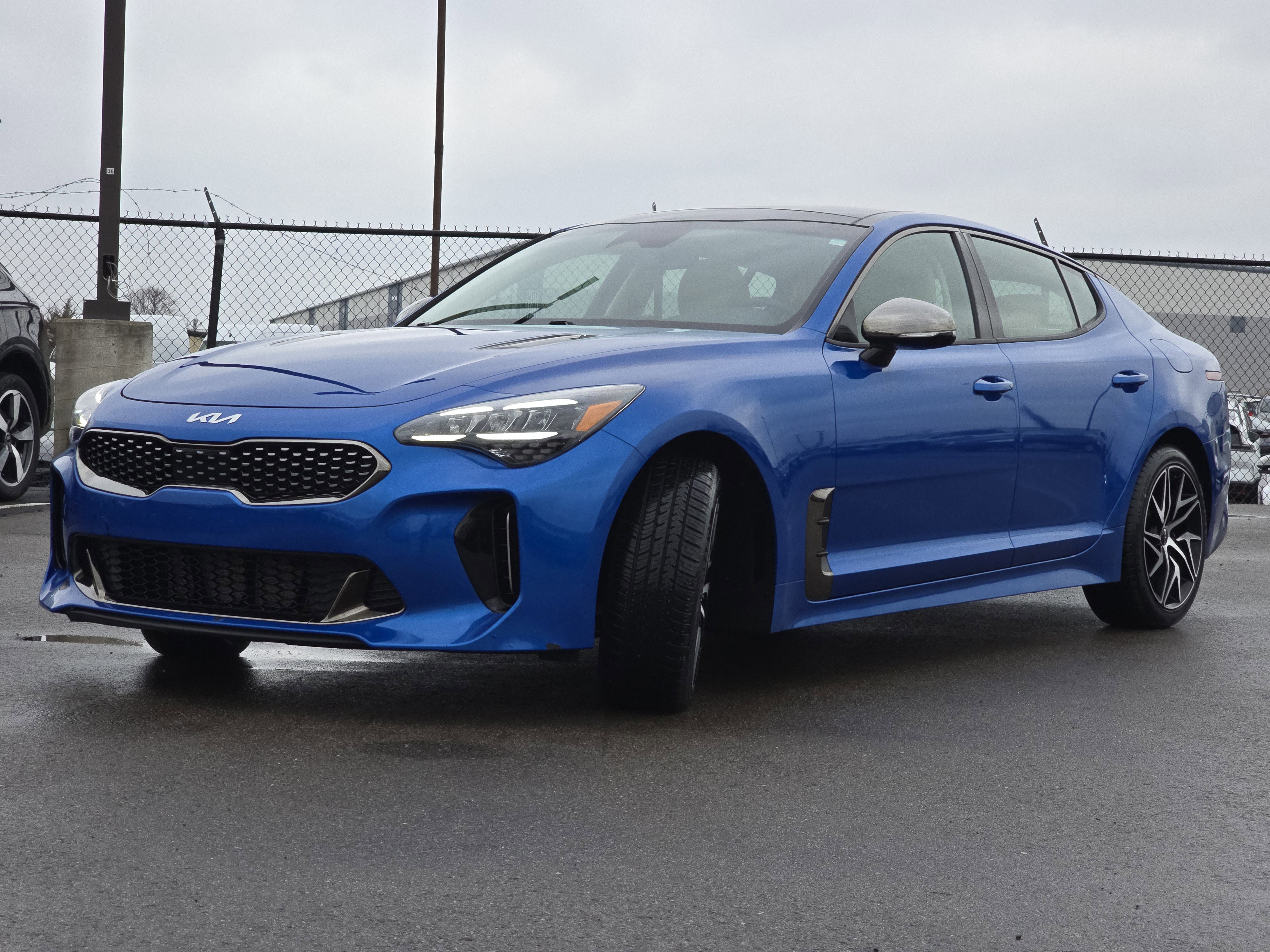 Used 2022 Kia Stinger GT-Line w/ Sun & Sound Package image 3