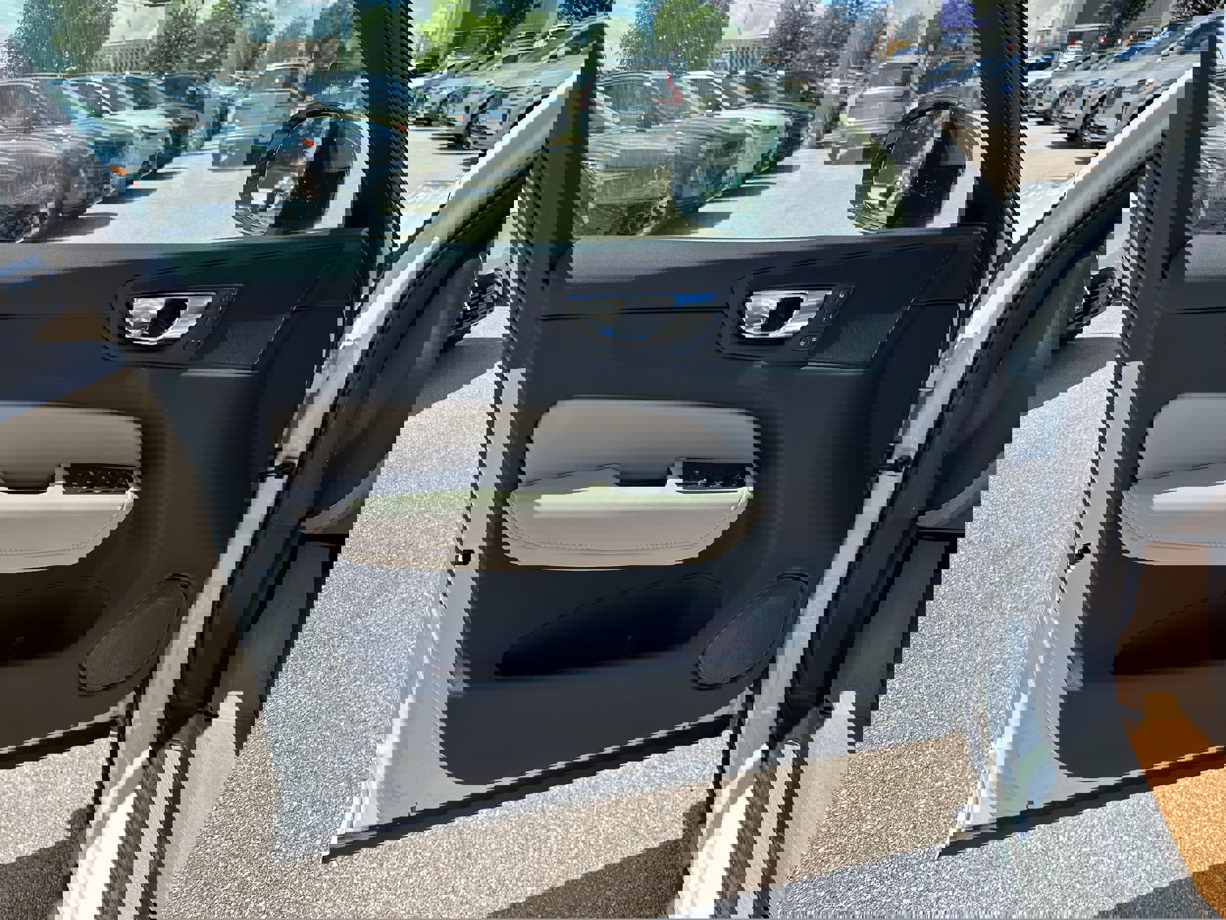 New 2026 Volvo XC60 B5 Core w/ Climate Package image 16