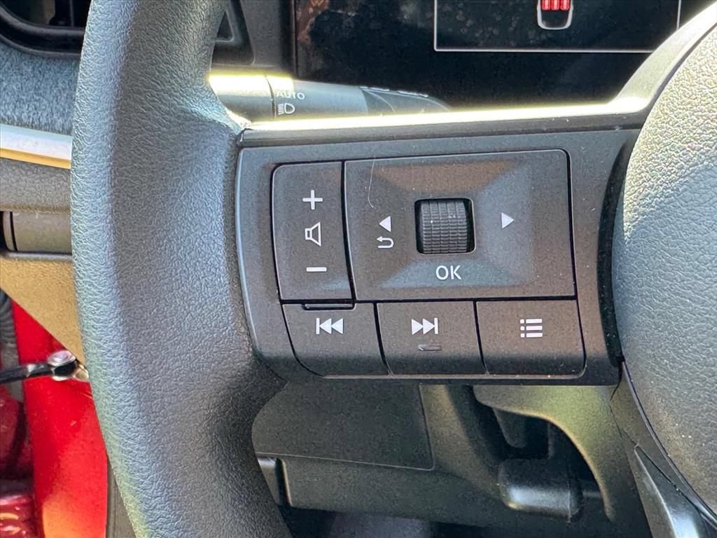 Certified 2025 Nissan Kicks SV FWD image 16