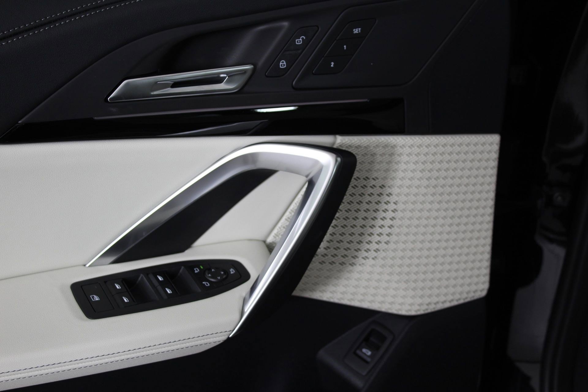 New 2026 BMW X1 xDrive28i w/ Technology Package image 25