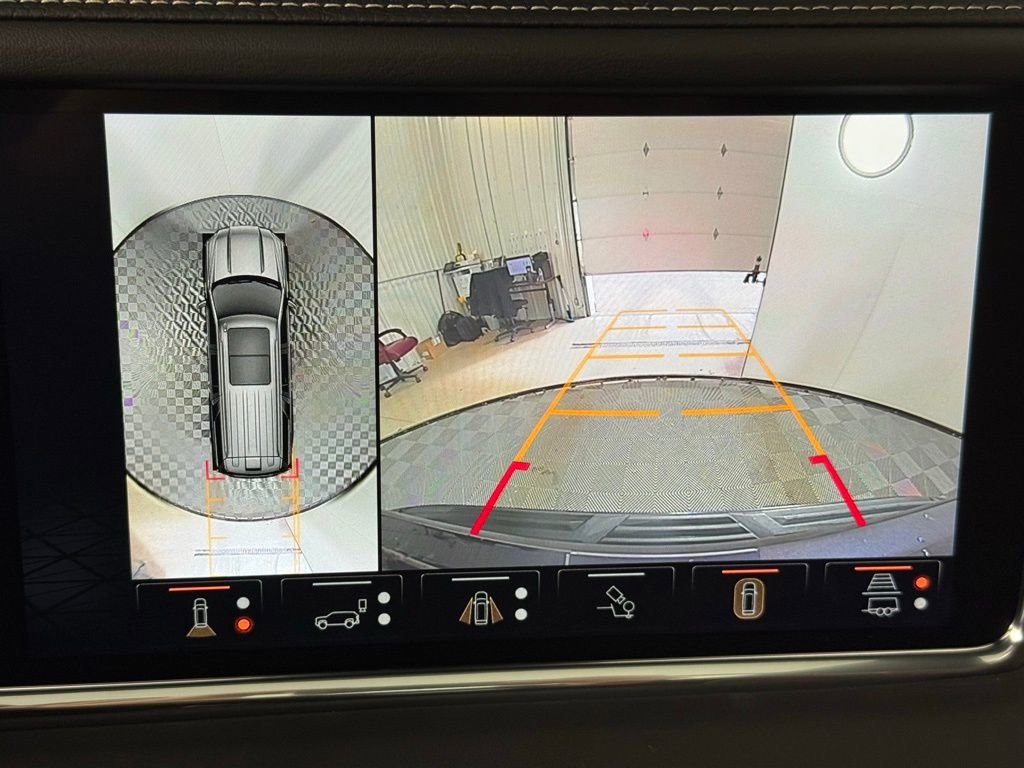 Certified 2023 GMC Yukon Denali Ultimate w/ LPO, Floor Liner Package image 15