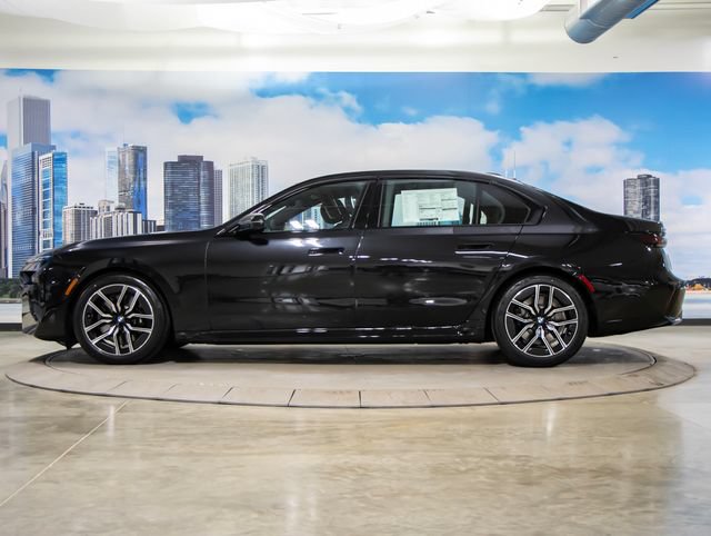 Used 2026 BMW 740i xDrive AWD/4WD image 6