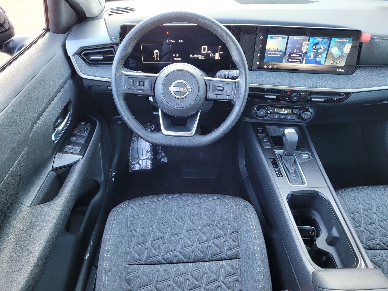 New 2026 Nissan Kicks SV w/ SV Premium Package image 8