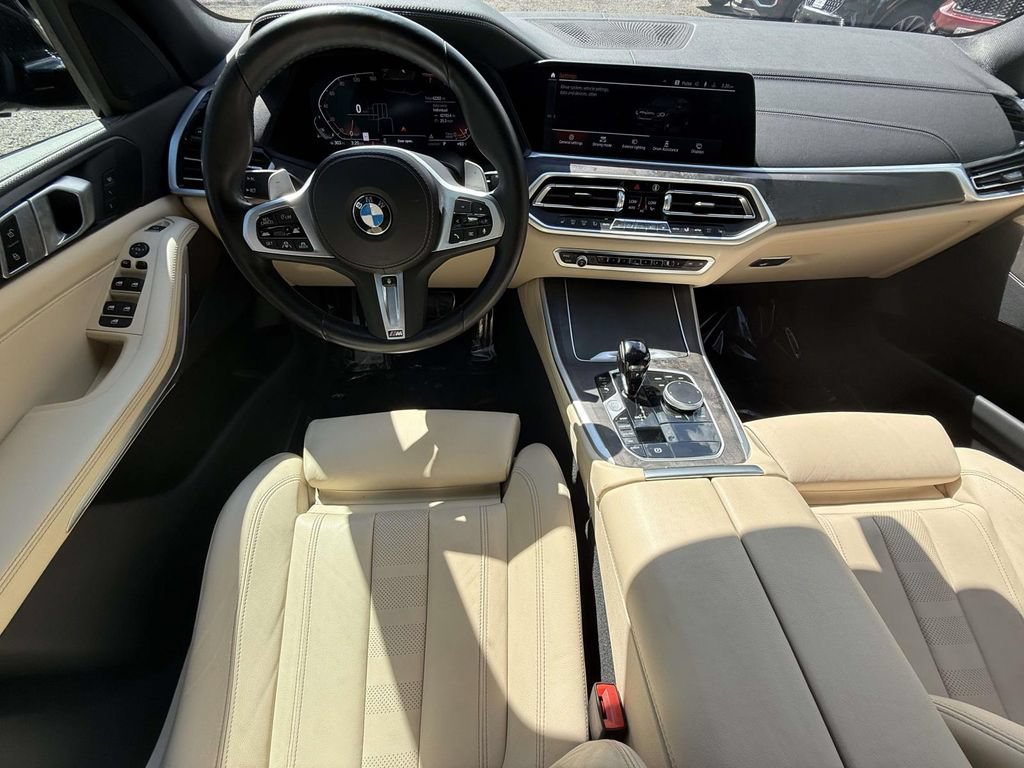 Used 2022 BMW X5 xDrive40i w/ M Sport Package AWD/4WD image 16