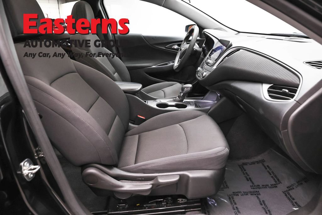 Used 2023 Chevrolet Malibu LT FWD image 24