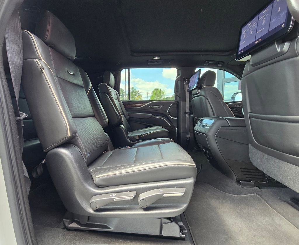 Used 2021 Cadillac Escalade ESV Premium Luxury AWD/4WD image 30